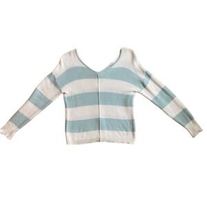 Striped V-Neck Sweater XS 🤍🤍🤍
